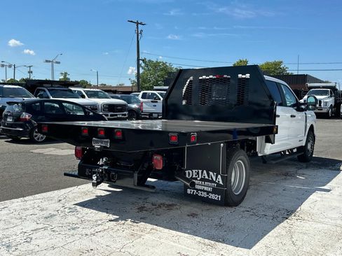 New 2024 Ford F350 XL w/ XL Chrome Package image 2