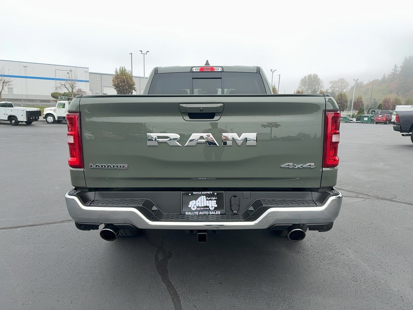 Used 2026 RAM 1500 Laramie AWD/4WD image 7