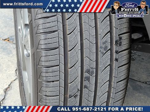 Used 2022 Hyundai Venue SEL w/ Cargo Package FWD image 19