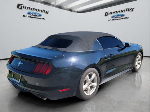 Used 2017 Ford Mustang Convertible RWD image 7