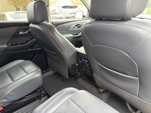 Used 2019 Chevrolet Traverse LT w/ LT Premium Package FWD image 62