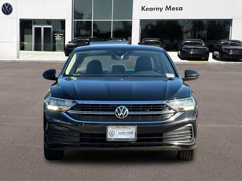 Used 2024 Volkswagen Jetta SE FWD image 9
