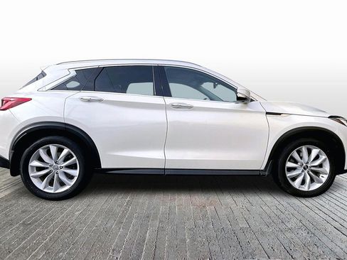 Used 2019 INFINITI QX50 Essential w/ Premium Heat Package image 8