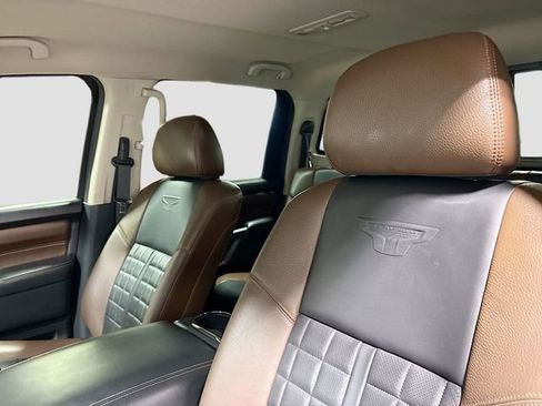 Used 2016 Nissan Titan Platinum Reserve AWD/4WD image 22