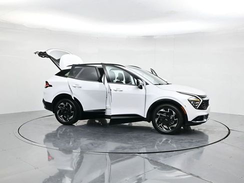 Used 2025 Kia Sportage SX image 52