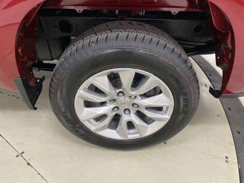 Used 2022 Chevrolet Silverado 1500 Custom AWD/4WD image 10