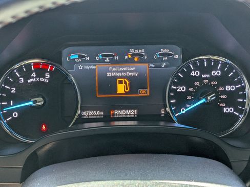 Used 2019 Ford F250 Platinum w/ Platinum Ultimate Package AWD/4WD image 16