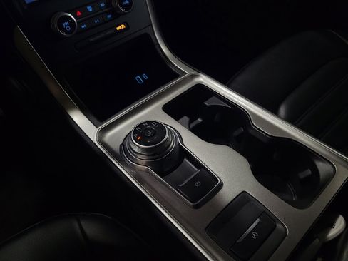 Used 2023 Ford Edge SEL image 26