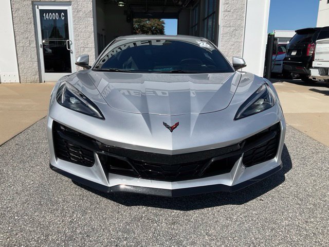 Used 2026 Chevrolet Corvette Z06 RWD image 2