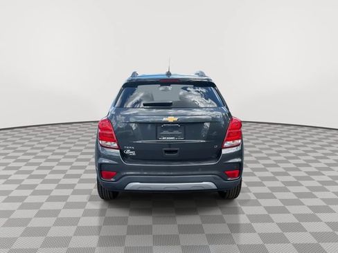 Certified 2018 Chevrolet Trax LT w/ Sun & Sound Package FWD image 9