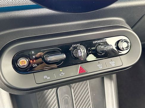 Certified 2025 MINI Cooper S image 15