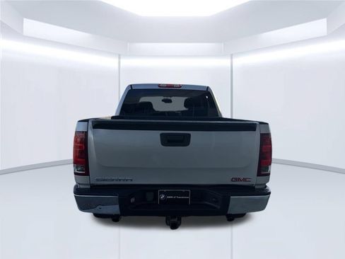Used 2008 GMC Sierra 1500 W/T w/ Skid Plate Package AWD/4WD image 6