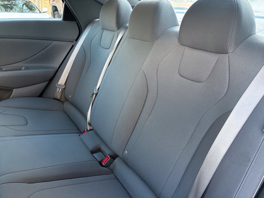Certified 2026 Hyundai Elantra SE FWD image 10