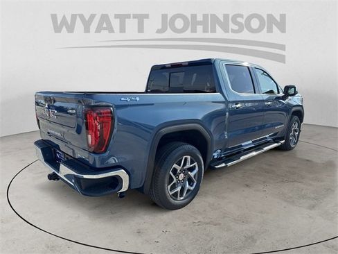 Used 2024 GMC Sierra 1500 SLT w/ SLT Premium Plus Package image 5