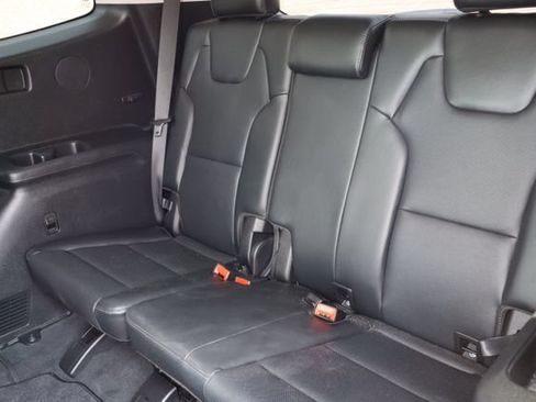 Used 2025 Kia Telluride S FWD image 7
