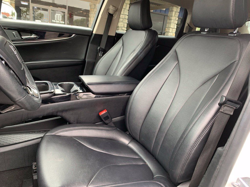 Used 2023 Lincoln Nautilus AWD w/ Premium Package image 20