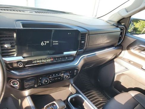 Used 2024 Chevrolet Silverado 1500 LTZ w/ Technology Package AWD/4WD image 27