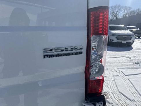 Used 2023 RAM ProMaster 2500 image 10