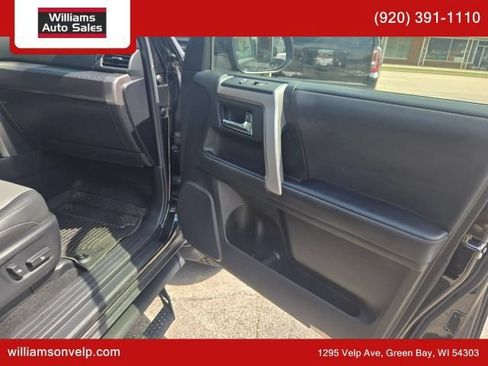 Used 2021 Toyota 4Runner SR5 Premium w/ Moonroof Package AWD/4WD image 18