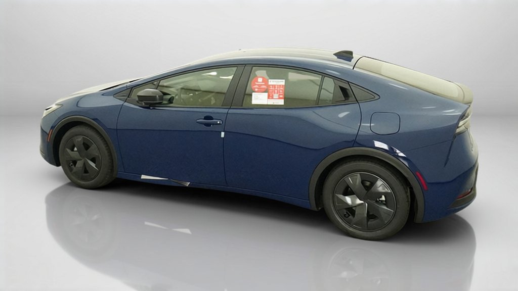 New 2027 Toyota Prius Plug-In Hybrid FWD image 41