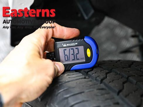 Used 2021 Chevrolet Colorado W/T w/ WT Convenience Package AWD/4WD image 27