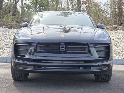 Used 2026 Porsche Macan image 40
