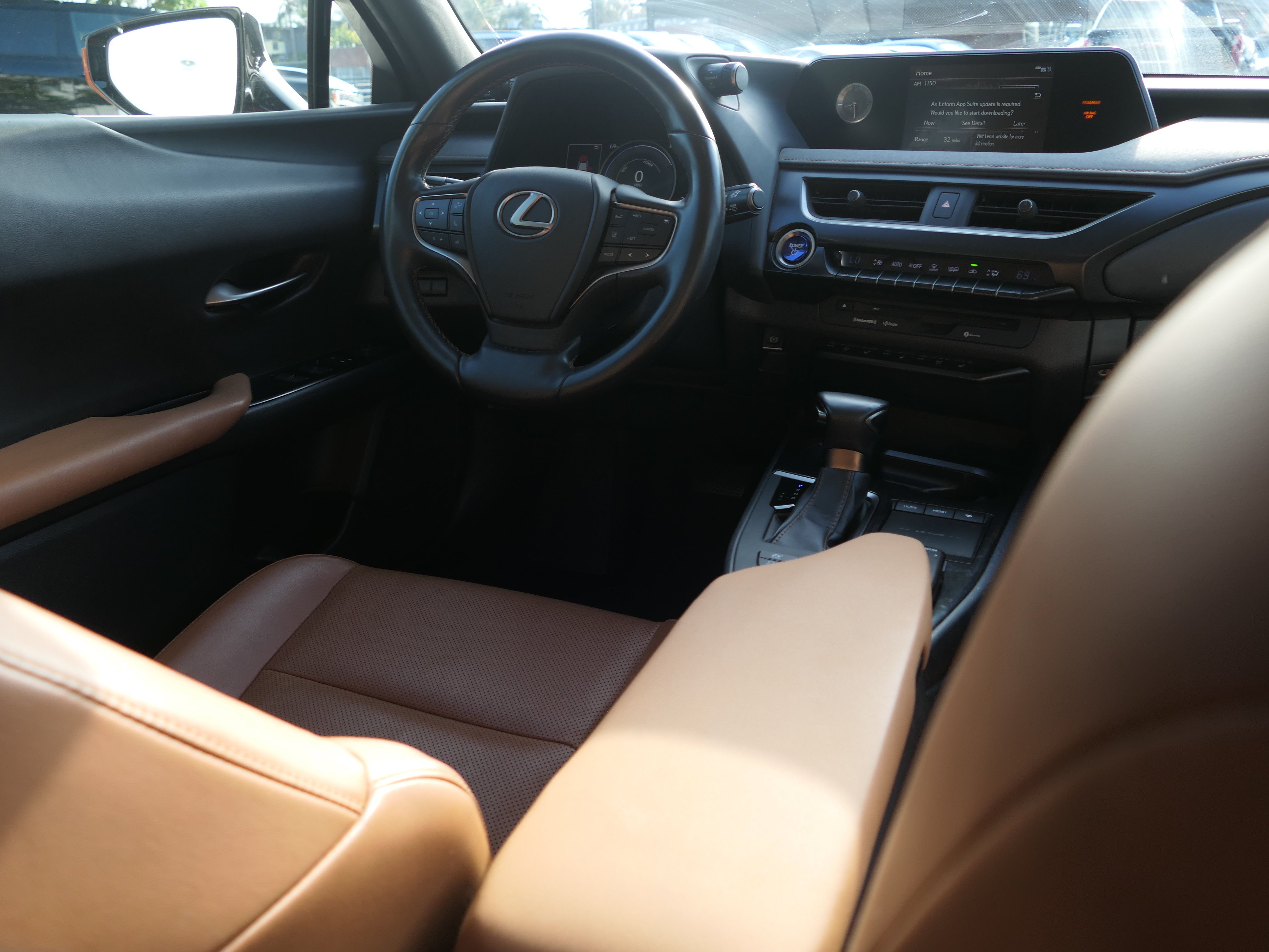 Used 2019 Lexus UX 250h w/ Premium Package AWD/4WD image 27