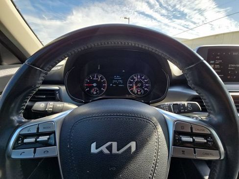 Used 2022 Kia Telluride LX AWD/4WD image 25