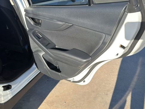 Used 2022 Subaru Crosstrek 2.0i image 12