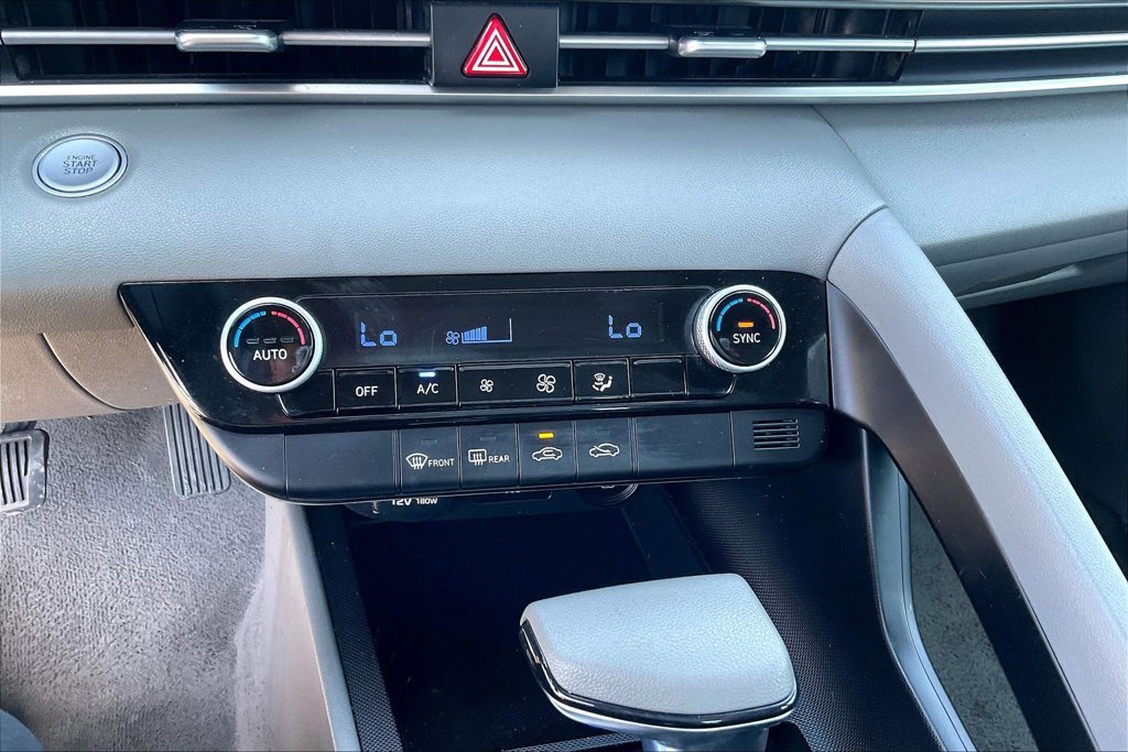 Used 2023 Hyundai Elantra SEL FWD image 35