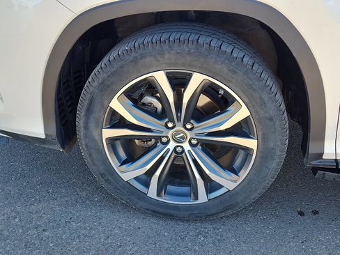 Used 2022 Lexus RX 350L FWD w/ Premium Package image 7