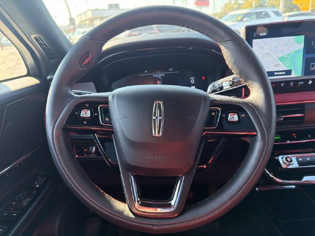 Used 2023 Lincoln Corsair Reserve w/ Equipment Group 201A AWD/4WD image 17