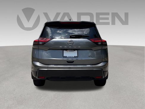 Used 2024 Nissan Rogue SV w/ SV Premium Package FWD image 26