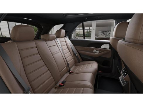 New 2026 Mercedes-Benz GLE 580 4MATIC image 4