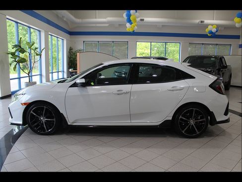 Used 2021 Honda Civic Sport image 8