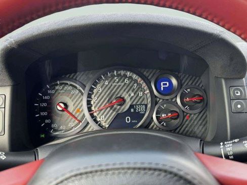 Used 2024 Nissan GT-R w/ Floor Mat Package AWD/4WD image 26
