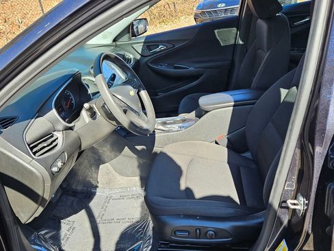 Used 2023 Chevrolet Malibu LT image 5