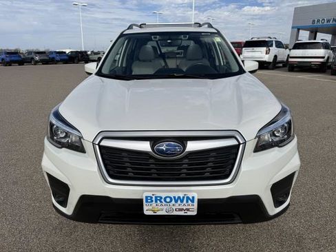 Used 2020 Subaru Forester Premium image 3