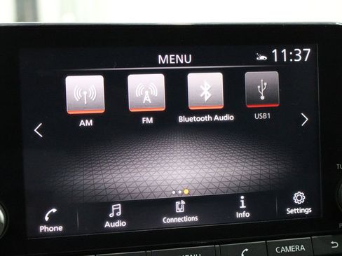 Used 2022 Nissan Rogue SV image 35