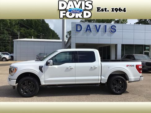Used 2023 Ford F150 Lariat AWD/4WD image 4
