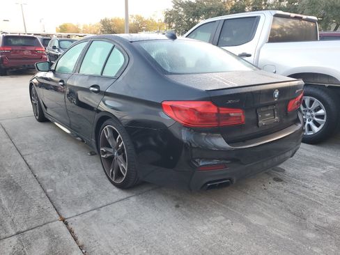 Used 2018 BMW M550i xDrive image 2