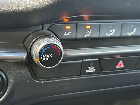 Used 2022 MAZDA MAZDA3 s image 28