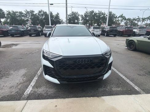 Used 2026 Audi RS Q8 performance AWD/4WD image 7