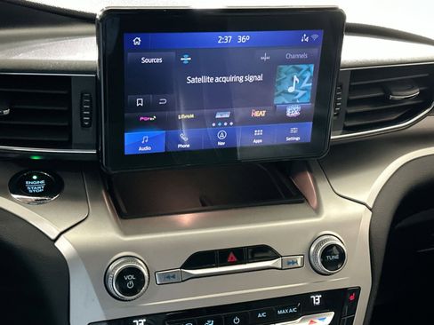 Used 2021 Ford Explorer XLT w/ Equipment Group 202A image 23