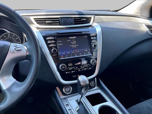 Used 2018 Nissan Murano SV FWD image 6