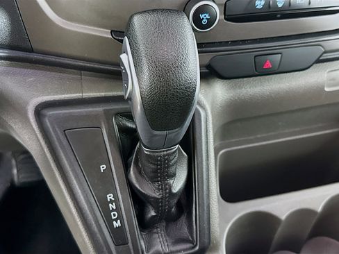 Used 2022 Ford Transit 350 XLT image 19