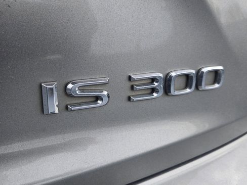 Used 2018 Lexus IS 300 w/ Accessory Package 2 image 5