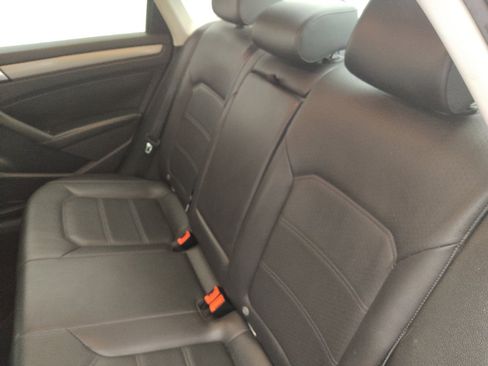 Used 2014 Volkswagen Passat 1.8T S FWD image 18