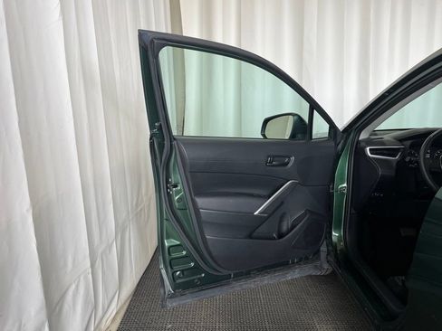 Used 2024 Toyota Corolla Cross LE w/ Moonroof Package AWD/4WD image 18