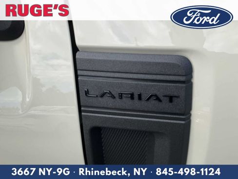Used 2024 Ford Maverick Lariat w/ Black Appearance Package FWD image 11